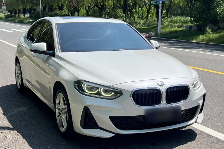 宝马1系 2020款 120i M运动套装车身外观6006