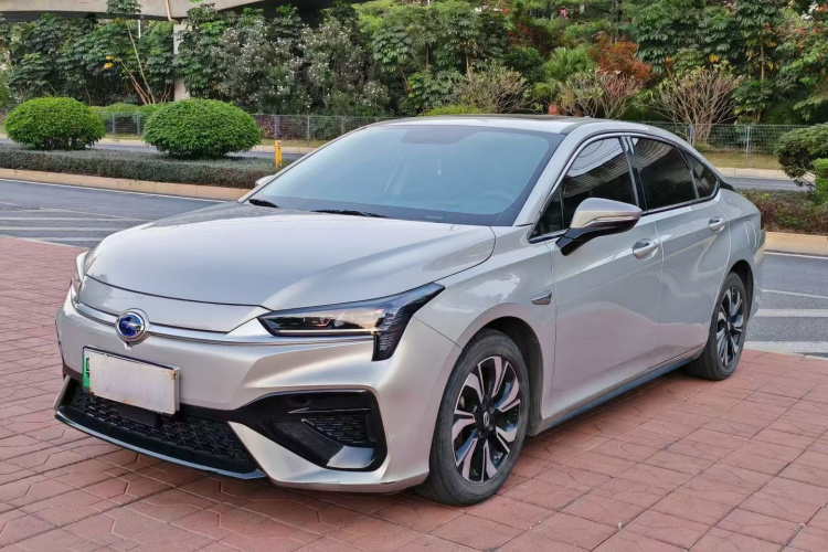 埃安 AION S 2020款 魅 580车身外观1