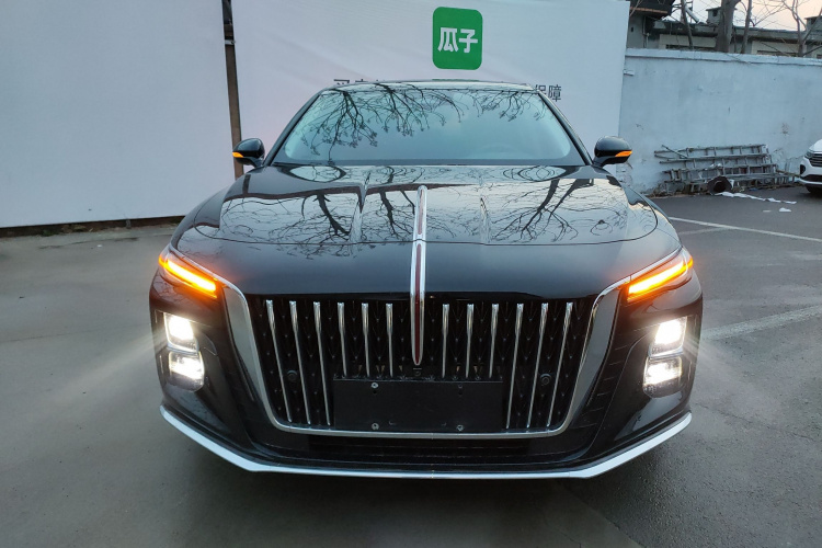 红旗H5 2024款 2.0T 自动智联旗畅版车身外观2