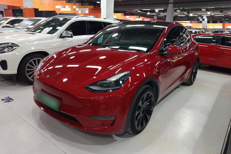 特斯拉 Model Y 2022款 改款 长续航全轮驱动版车身外观1