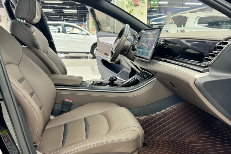 比亚迪 汉 2021款 EV 标准续航版豪华型中控内饰7002