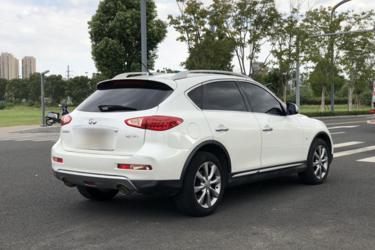英菲尼迪QX50 2015款 2.5L 舒适版车身外观6004