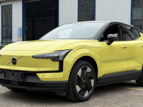 沃尔沃EX30 2025款 后驱长续航版 Ultra