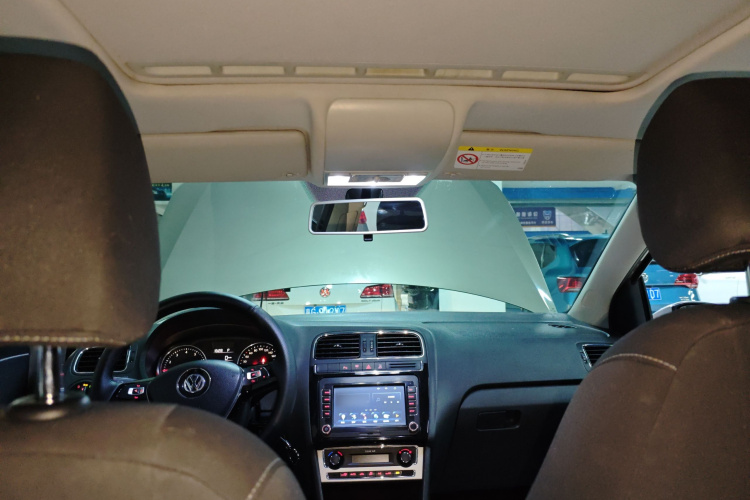 大众 2016款 1.6L Cross Polo 自动中控内饰22