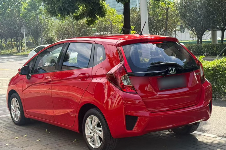 本田 飞度 2016款 1.5L SE CVT时尚型车身外观6005