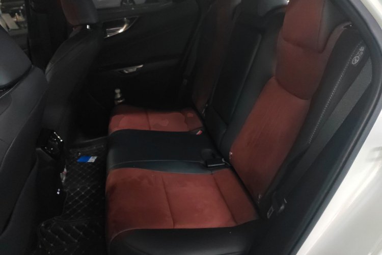 雷克萨斯NX 2023款 260 前驱 创驰版中控内饰21