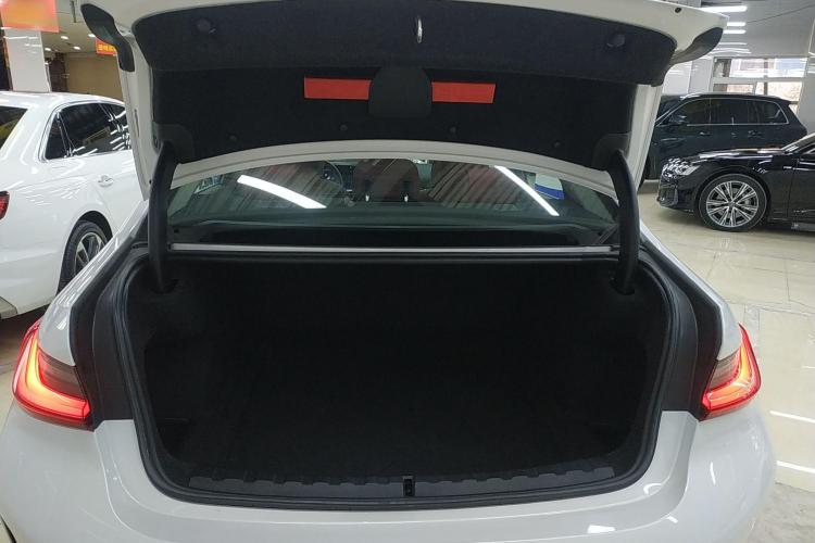 宝马3系 2023款 320Li M运动套装中控内饰23