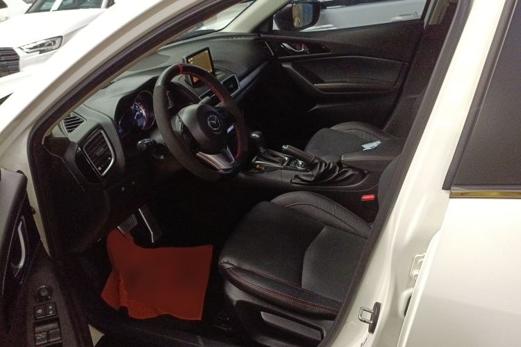 马自达3 昂克赛拉 2016款 三厢 2.0L 自动旗舰型局部细节19