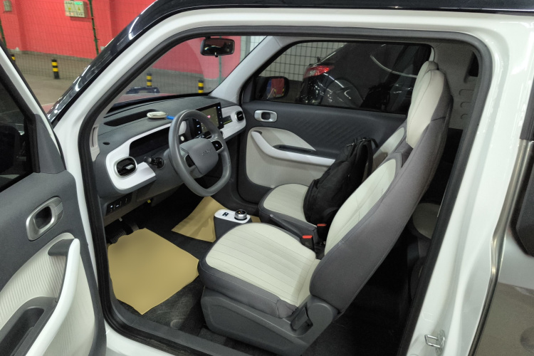 吉利银河 2025款 210km 熊猫骑士局部细节19