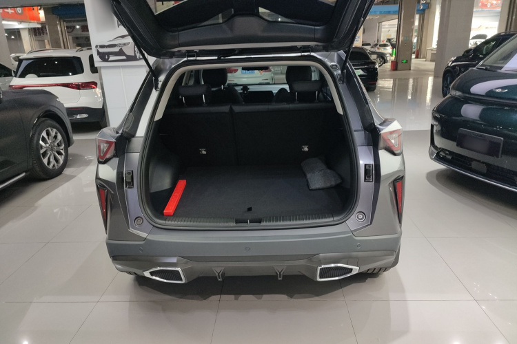 广汽传祺 传祺GS3 2023款 影速 270T 劲享版机舱底盘23