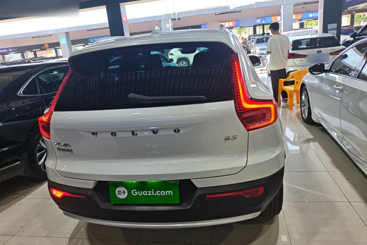 沃尔沃XC40 2023款 B3 智远豪华版车身外观6004