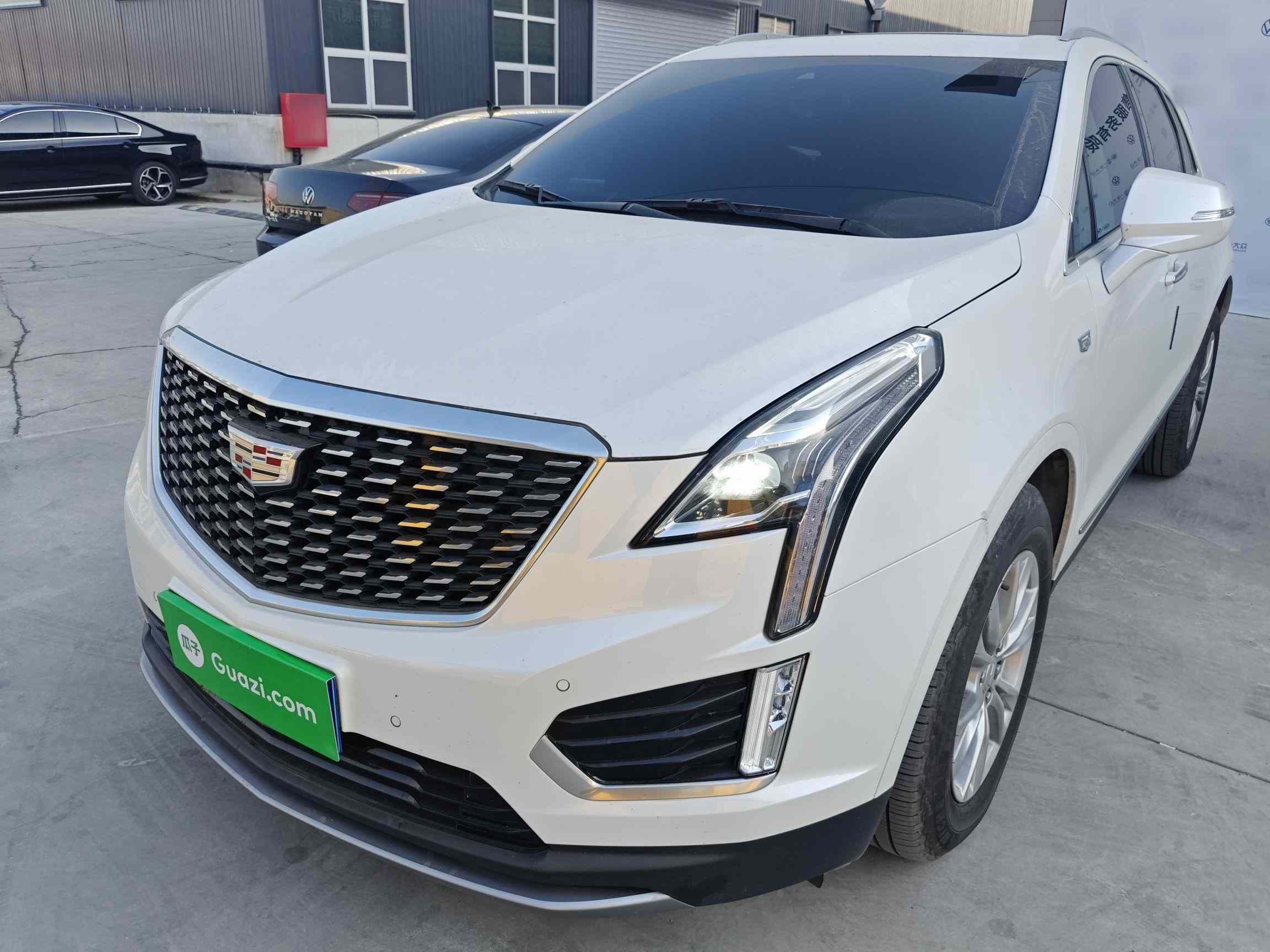 凯迪拉克XT5 2023款 2.0T 两驱风尚型(2)