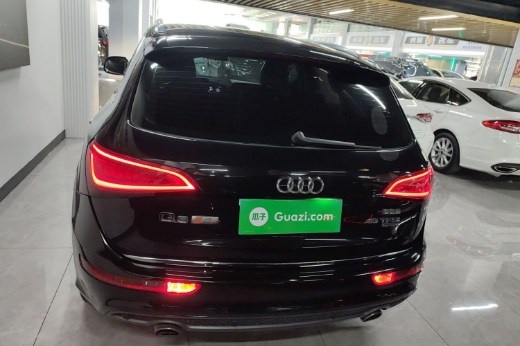 奥迪Q5 2017款 Plus 40 TFSI 进取型车身外观6