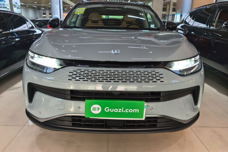 零跑汽车 零跑C11 2024款 增程 300尊享版车身外观2