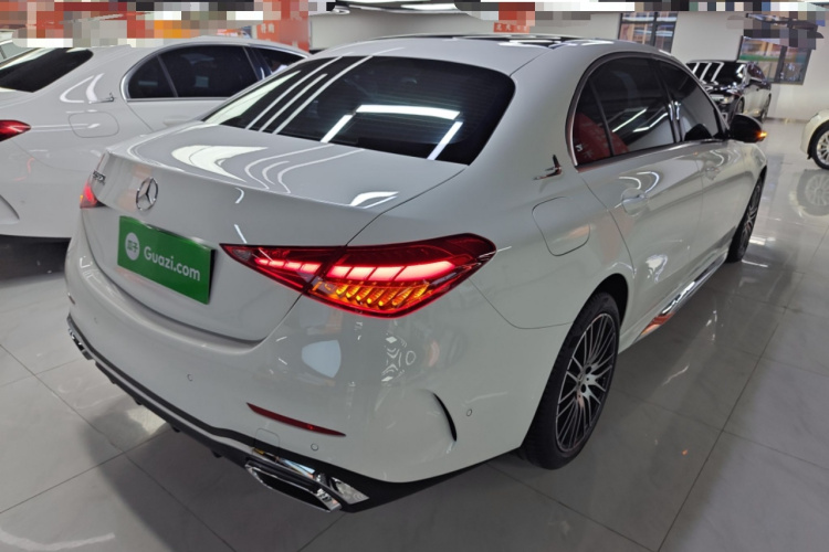 奔驰C级 2025款 C 260 L 运动版车身外观7