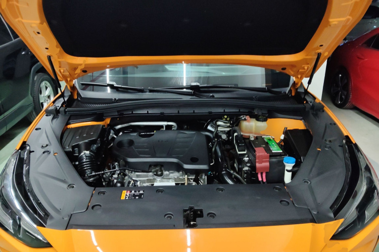 名爵 MG ONE 2022款 α-数智运动系列 1.5T 标准版机舱底盘24