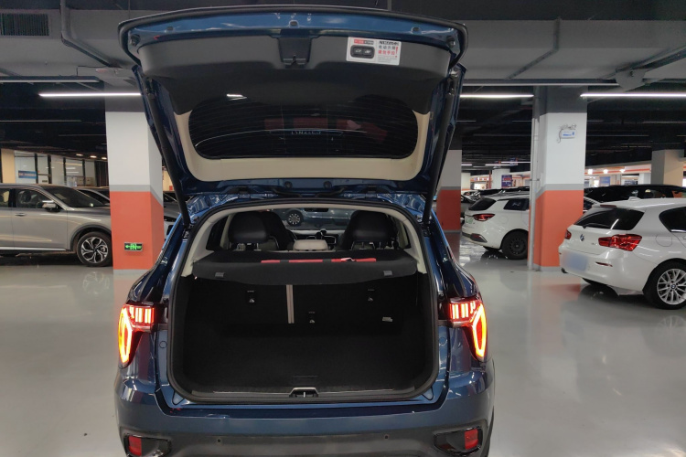 领克01 2017款 2.0T 两驱耀Pro版局部细节23