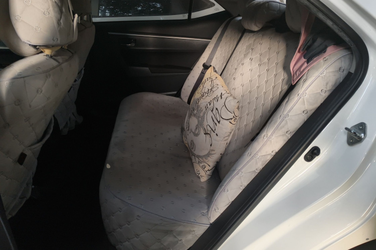 丰田 卡罗拉 2017款 改款 1.6L S-CVT GL中控内饰21