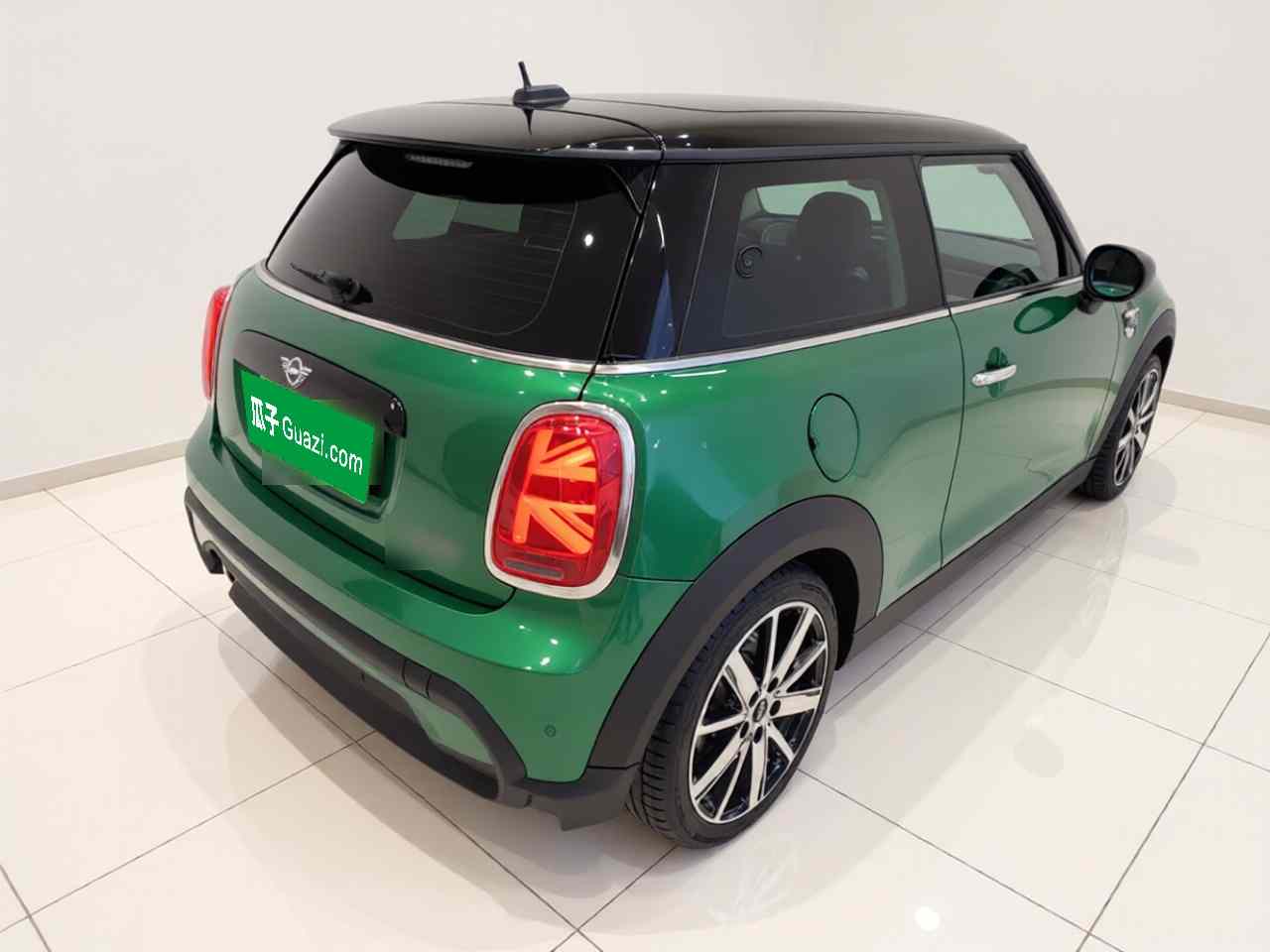 MINI 2023款 改款 1.5T COOPER 艺术家(4)