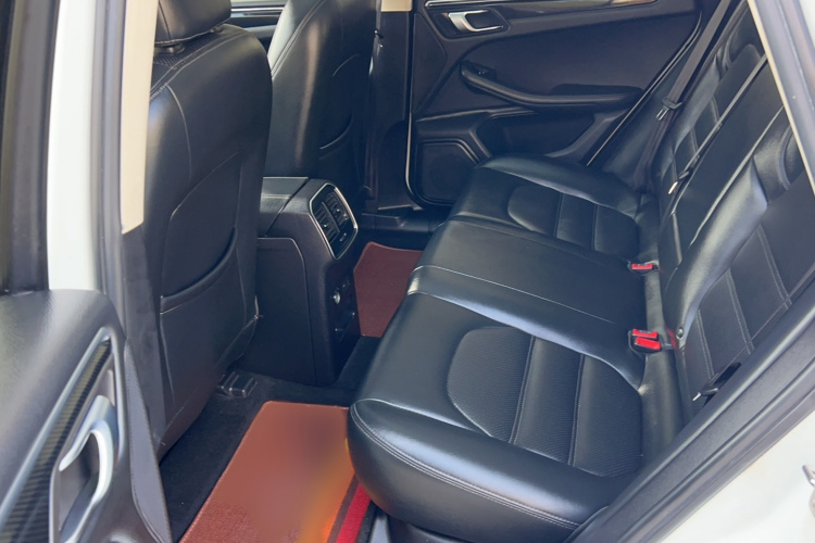 众泰SR9 2017款 2.0T 自动极致之光版中控内饰7002