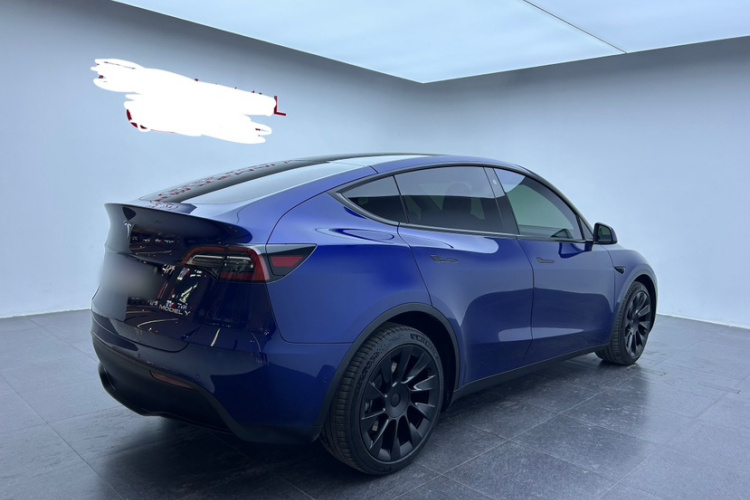 特斯拉 Model Y 2021款 长续航全轮驱动版车身外观6003