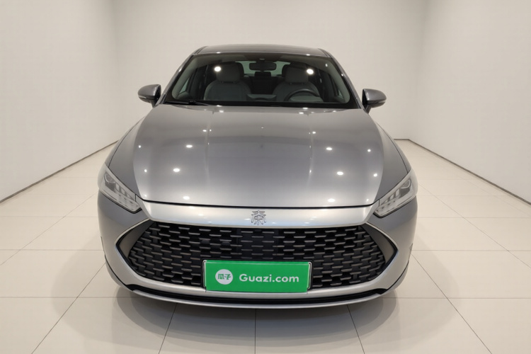 比亚迪 秦PLUS 2023款 冠军版 DM-i 55KM领先型车身外观2