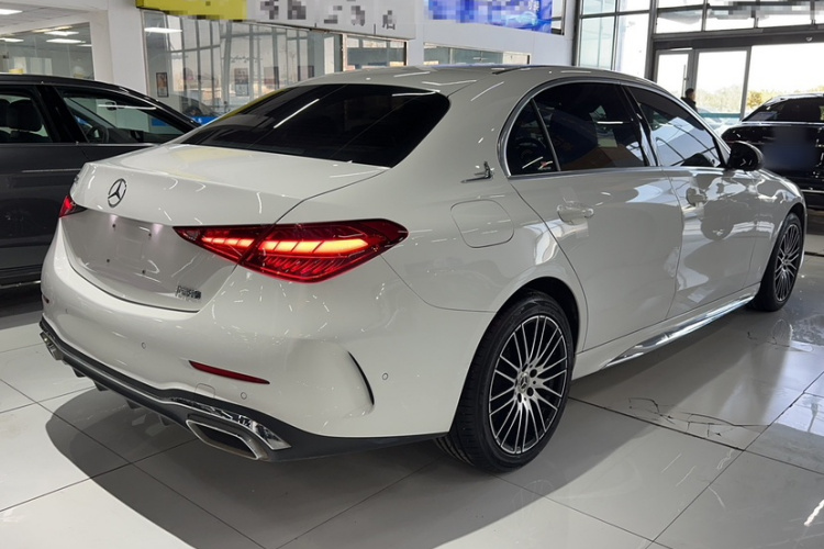 奔驰C级 2023款 C 200 L 运动版车身外观6003
