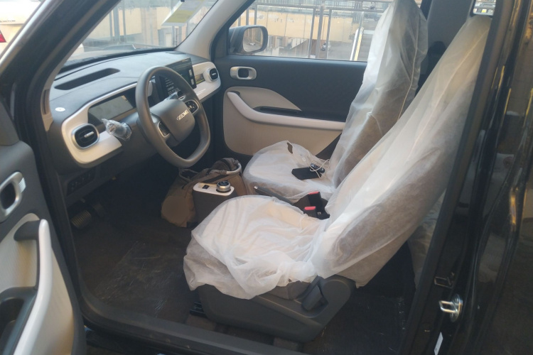 吉利银河 2025款 210km 熊猫卡丁局部细节19