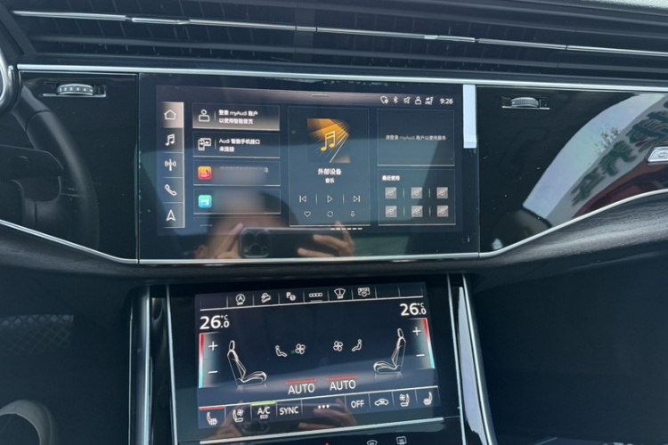 奥迪Q8 2022款 55 TFSI 豪华动感型局部细节16