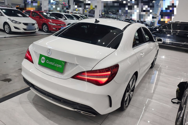 奔驰CLA 2019款 CLA 200 时尚型车身外观7