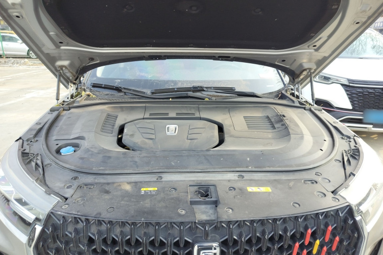 奔腾T99 2021款 20TD 自动机长版机舱底盘24