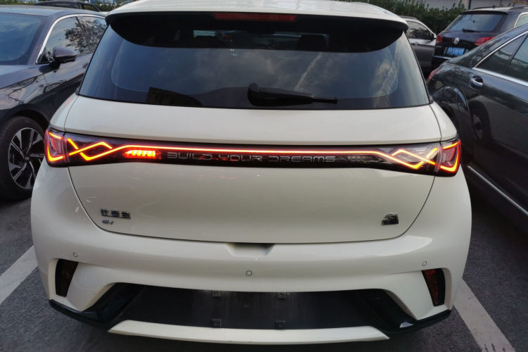 比亚迪 海豚 2023款 420km 时尚版车身外观6