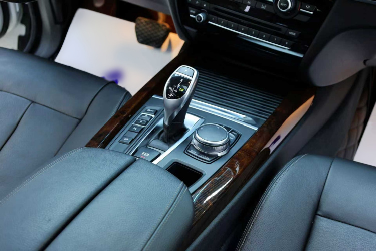 宝马X5(进口) 2019款 xDrive40i M运动套装局部细节18