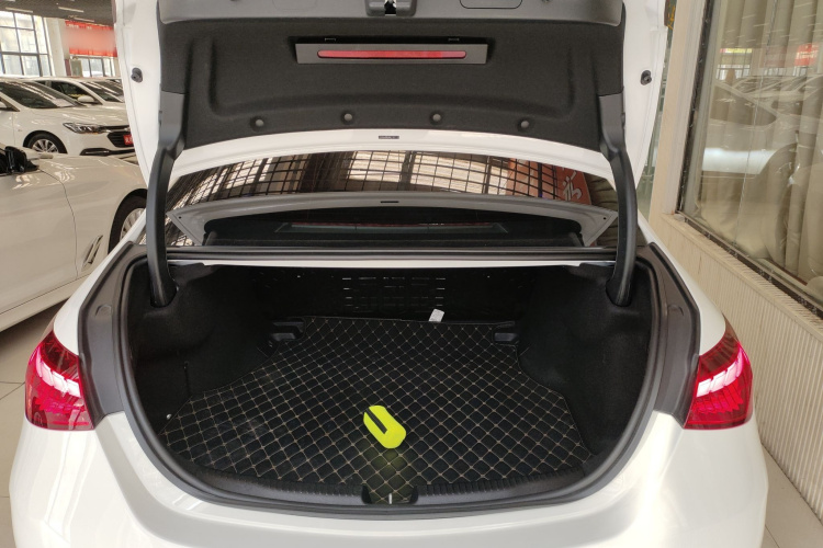 奔驰C级 2022款 改款 C 200 L 运动版机舱底盘23