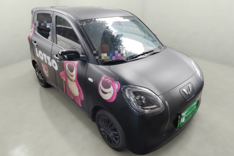 五菱汽车 宏光MINIEV 2025款 四门版 臻享+款车身外观3