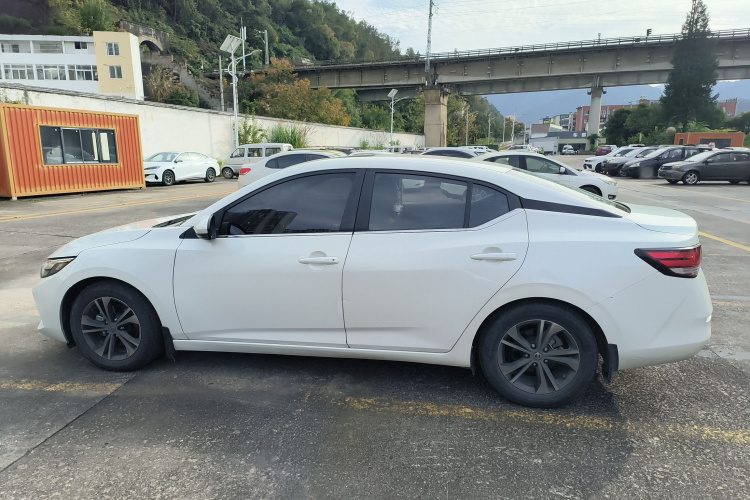 日产 轩逸 2020款 1.6L XL CVT智享版车身外观6003