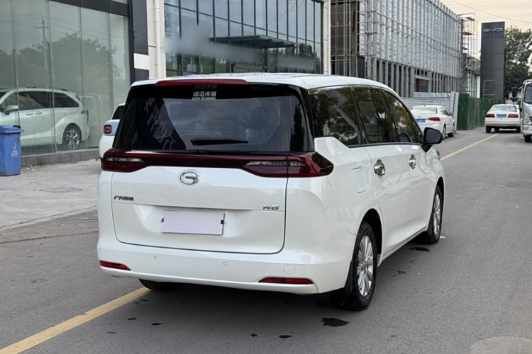 广汽传祺 传祺M6 2019款 270T DCT精英版（七座）国VI车身外观6005