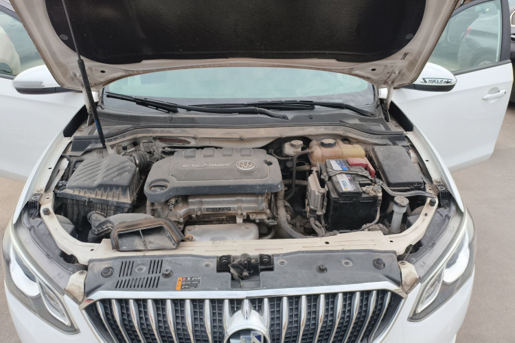 别克 英朗 2016款 15N 自动精英型机舱底盘24