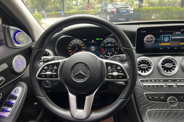 奔驰C级(进口) 2020款 C 260 旅行轿车局部细节13