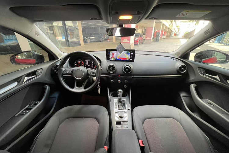 奥迪A3 2019款 Limousine 35 TFSI 进取型 国VI中控内饰7003