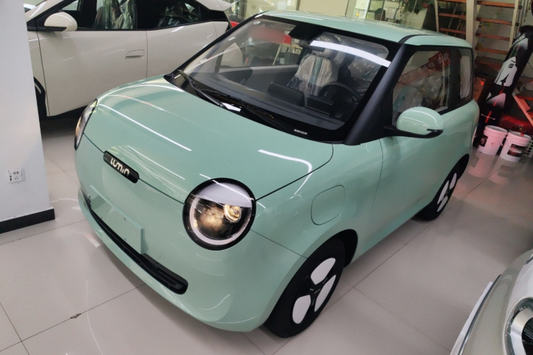 长安启源 长安Lumin 2025款 205km 香沁款车身外观1