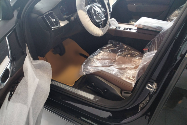 沃尔沃S90 2026款 B5 智远豪华版中控内饰7003