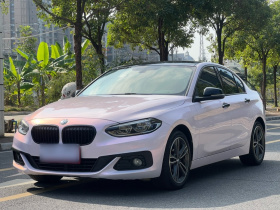 宝马1系 2019款 118i 时尚型