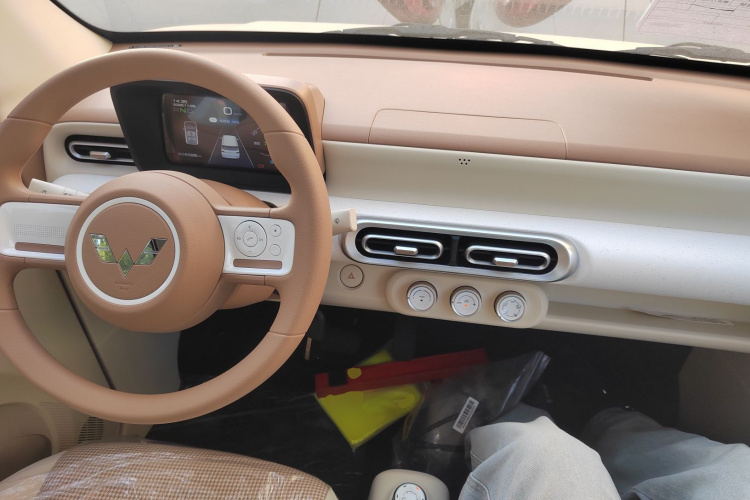 五菱汽车 宏光MINIEV 2024款 第三代 215km 青春版中控内饰12