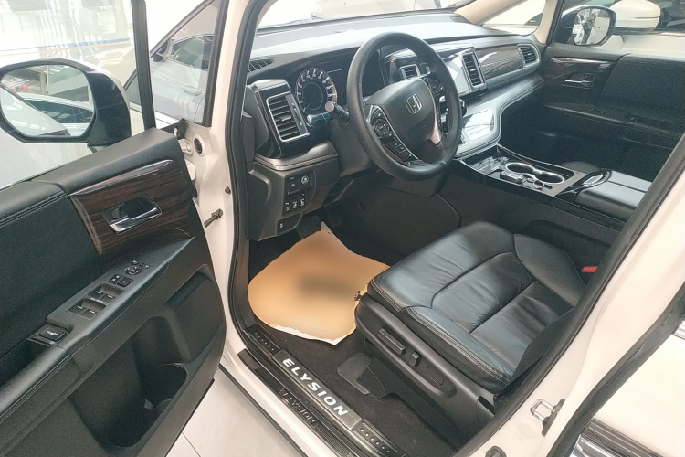 本田 艾力绅 2016款 2.4L 豪华版中控内饰20