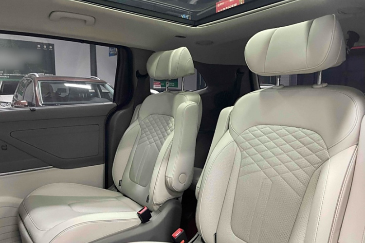 现代 库斯途 2021款 380TGDi 智爱旗舰版 TOP Premium中控内饰7010