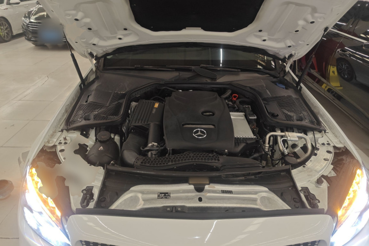 奔驰C级 2018款 C 180 L 时尚型运动版局部细节24