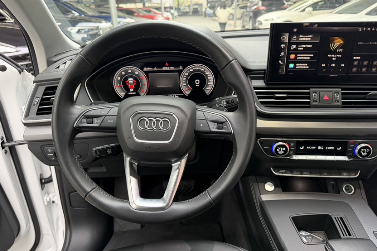 奥迪Q5L 2023款 40T 时尚致雅型局部细节13