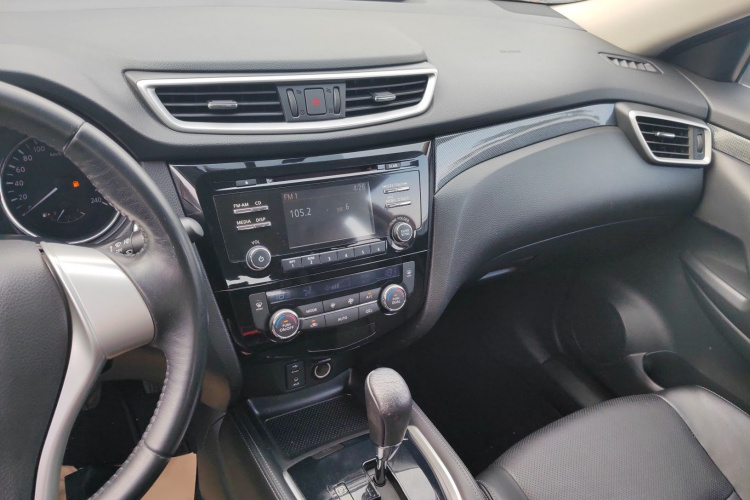 日产 奇骏 2014款 2.5L CVT领先版 4WD局部细节16