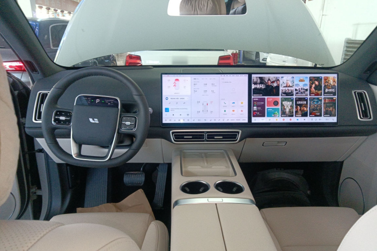 理想汽车 理想L6 2025款 Pro 智能焕新版中控内饰12